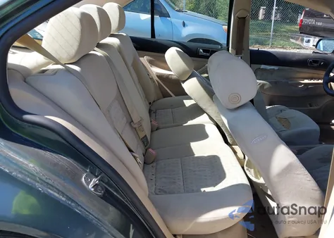 2004 Volkswagen Jetta Gls 2.0L z USA, uszkodzony, nr VIN 3VWSK69M64M013217